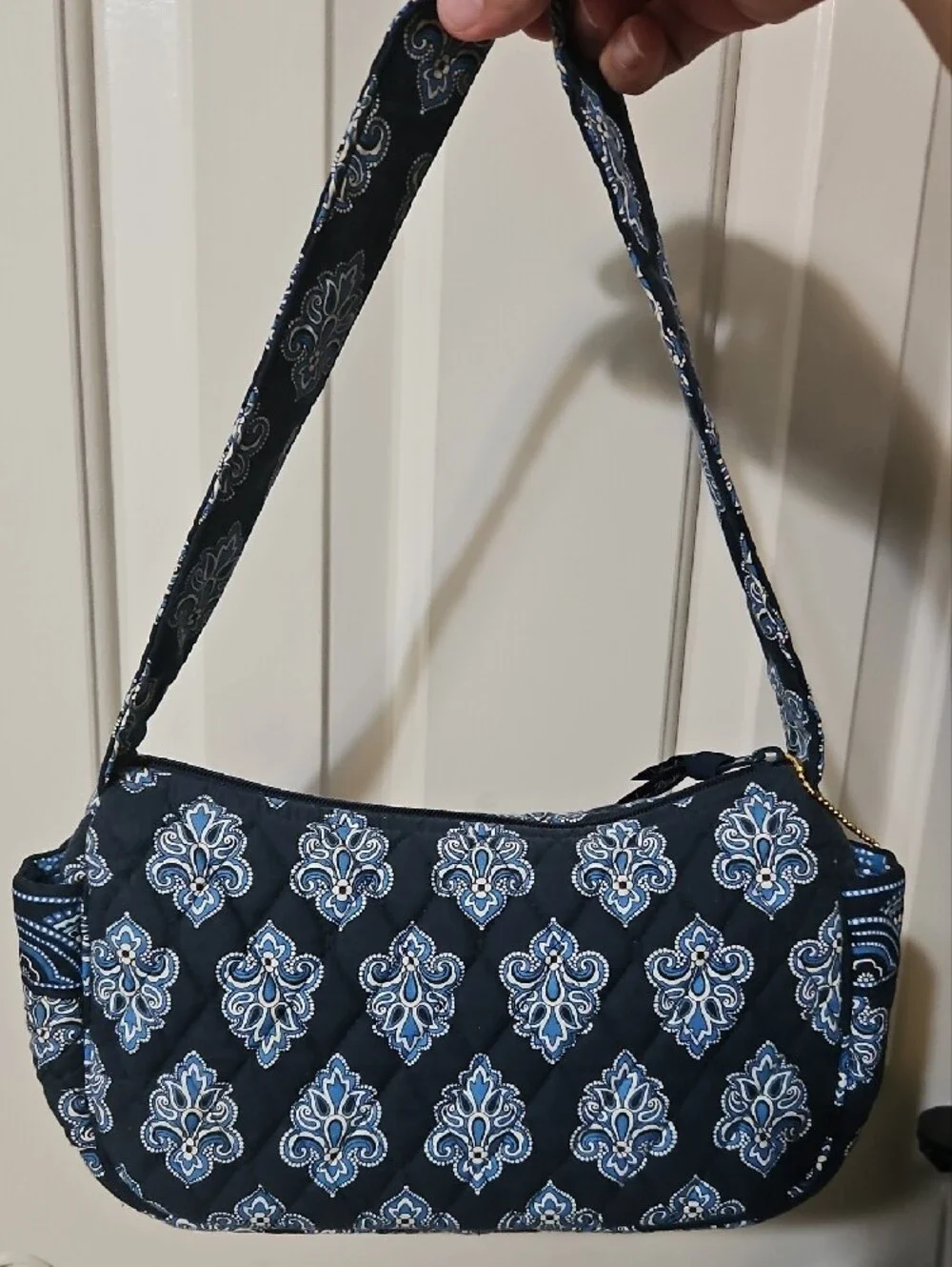 Vera Bradley EUC Navy Blue Quilted Shoulder Bag Includes Charm